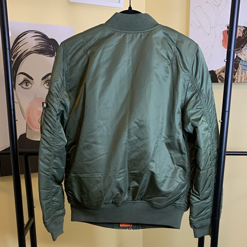 💫HP‼️💫 REVERSIBLE‼️ NWT ALPHA INDUSTRIES Flight Bomber Jacket in Green, Medium - Picture 7 of 7